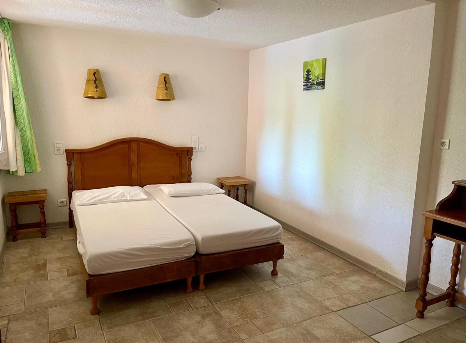 Apart'Hotel Les 4 Sources Corbes Екстер'єр фото