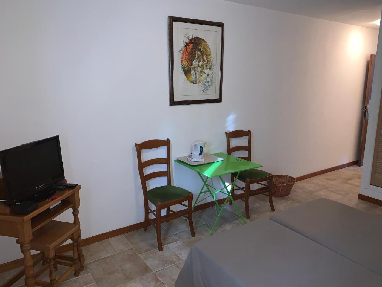 Apart'Hotel Les 4 Sources Corbes Екстер'єр фото